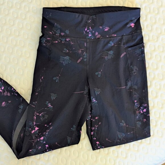 Sweaty Betty The Zero Gravity 7/8 Leggings, Size Small - Picture 4 of 8